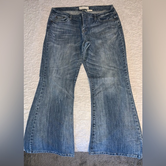 Maurices Molli Flare Jeans - Size 13/14 Short - Picture 1 of 3